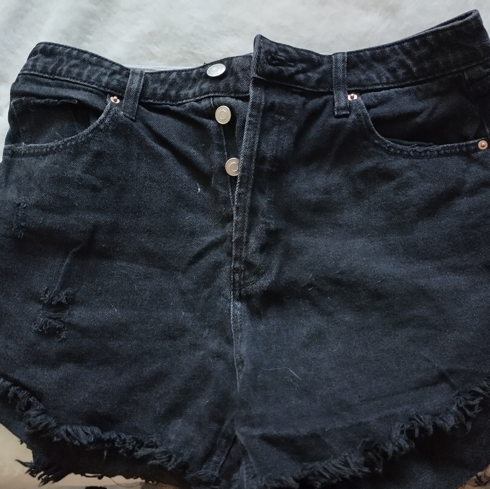 Clothes - Picture 8 of 16